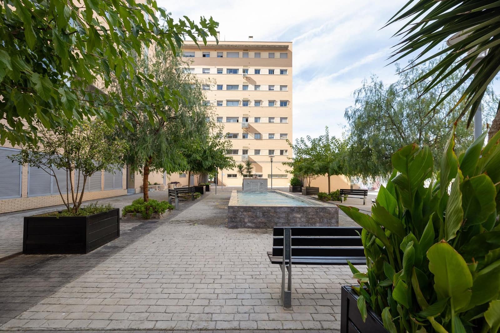 2 soveværelse Lejlighed til salg i Granada by med swimmingpool - € 349.000 (Ref: 9374634)