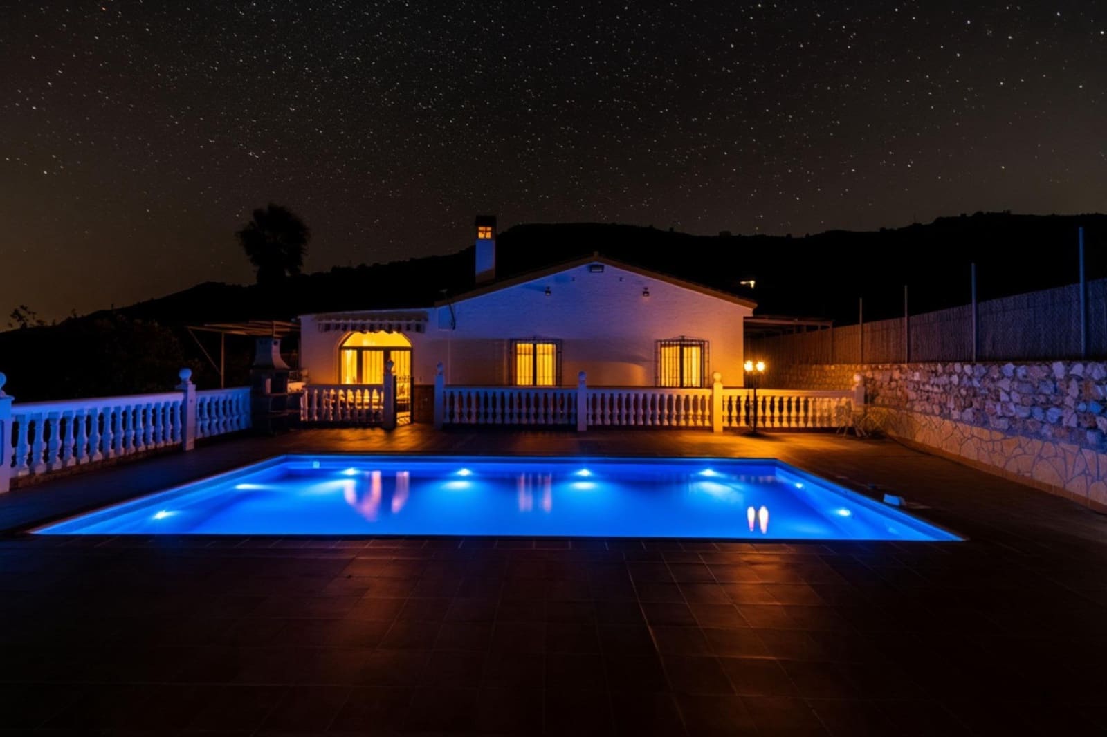 3 soveværelse Finca/Landehus til salg i Velez de Benaudalla med garage - € 240.000 (Ref: 9409289)