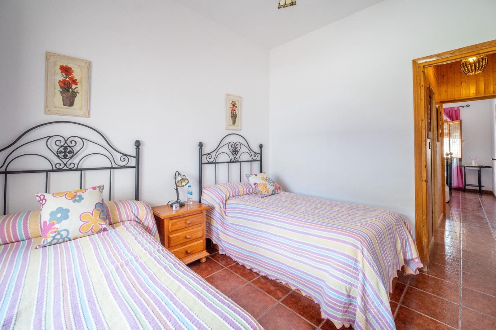 3 soveværelse Finca/Landehus til salg i Velez de Benaudalla med garage - € 240.000 (Ref: 9409289)