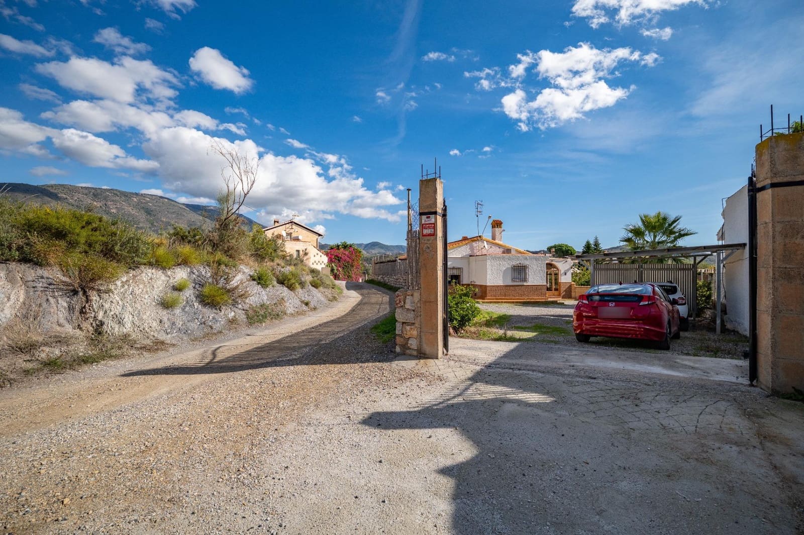 3 soveværelse Finca/Landehus til salg i Velez de Benaudalla med garage - € 240.000 (Ref: 9409289)