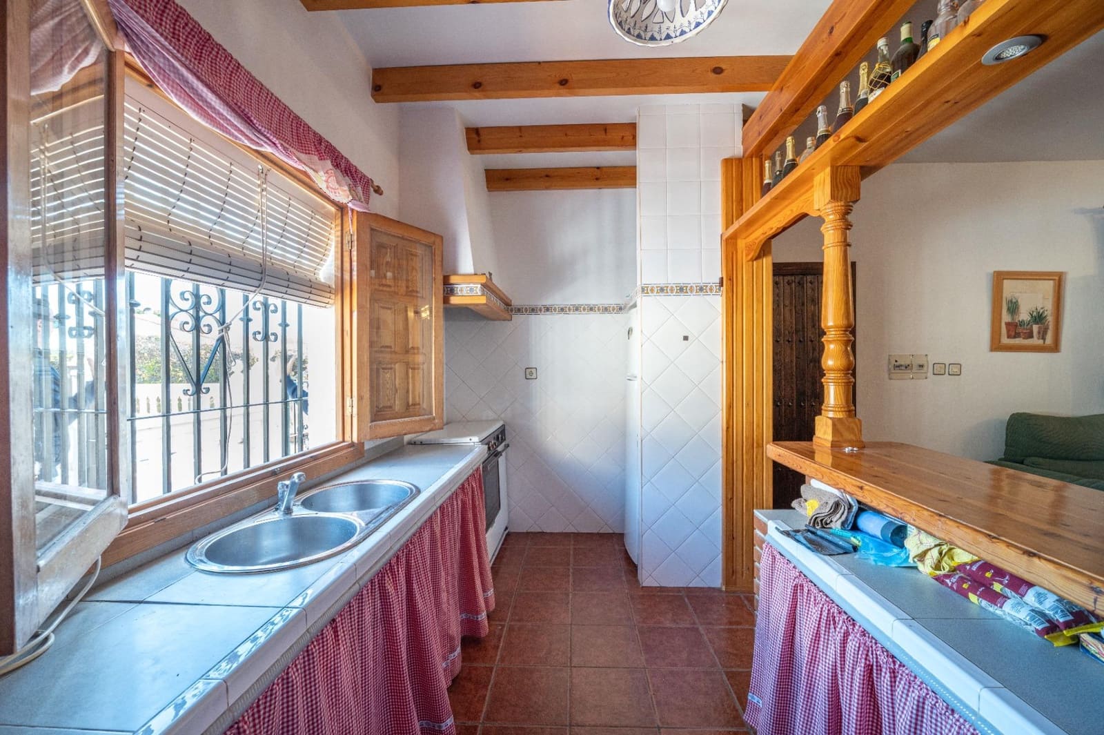 3 soveværelse Finca/Landehus til salg i Velez de Benaudalla med garage - € 240.000 (Ref: 9409289)