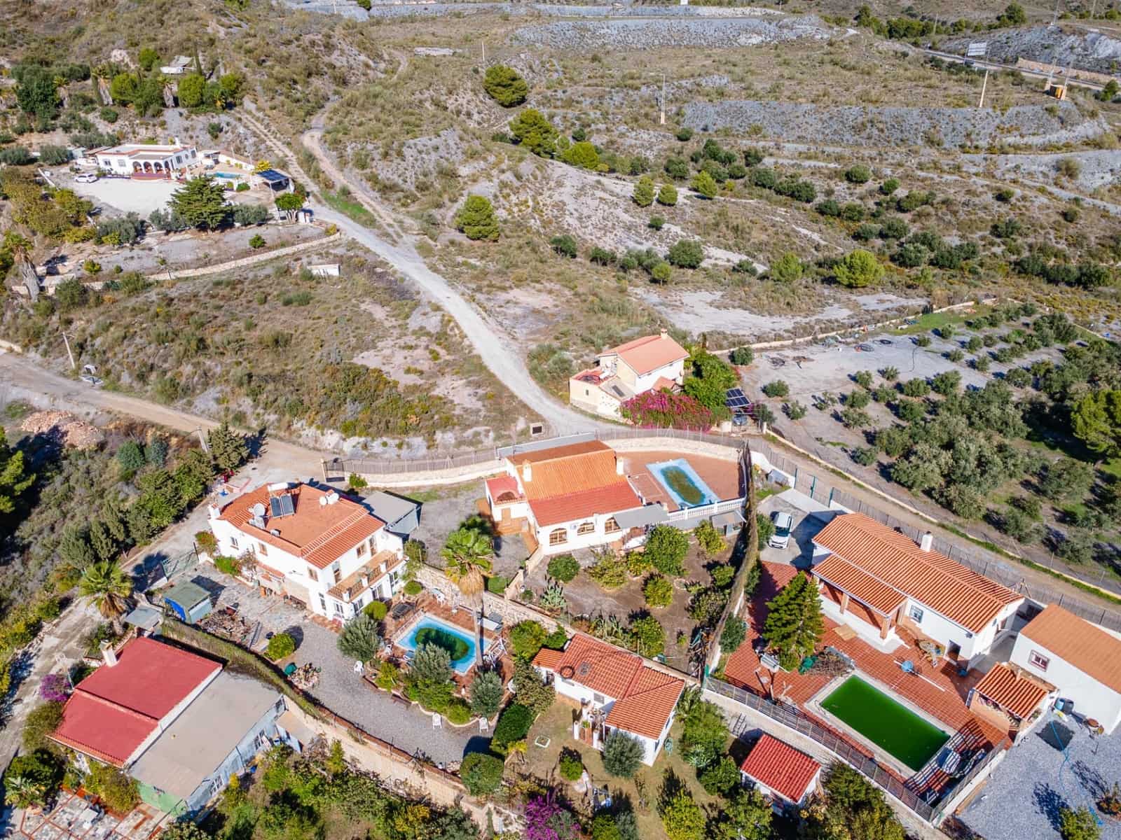 3 soveværelse Finca/Landehus til salg i Velez de Benaudalla med garage - € 240.000 (Ref: 9409289)