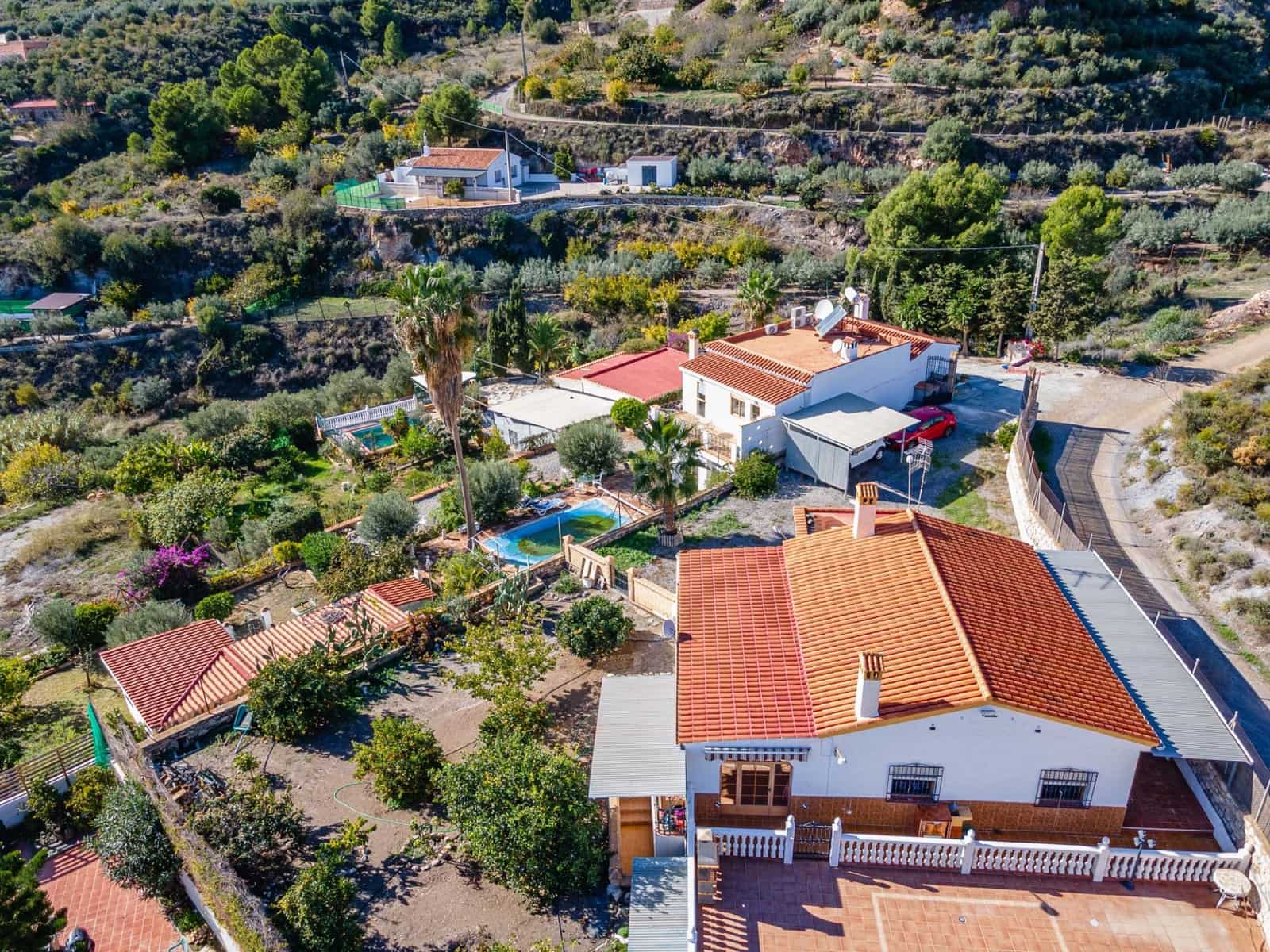 3 soveværelse Finca/Landehus til salg i Velez de Benaudalla med garage - € 240.000 (Ref: 9409289)