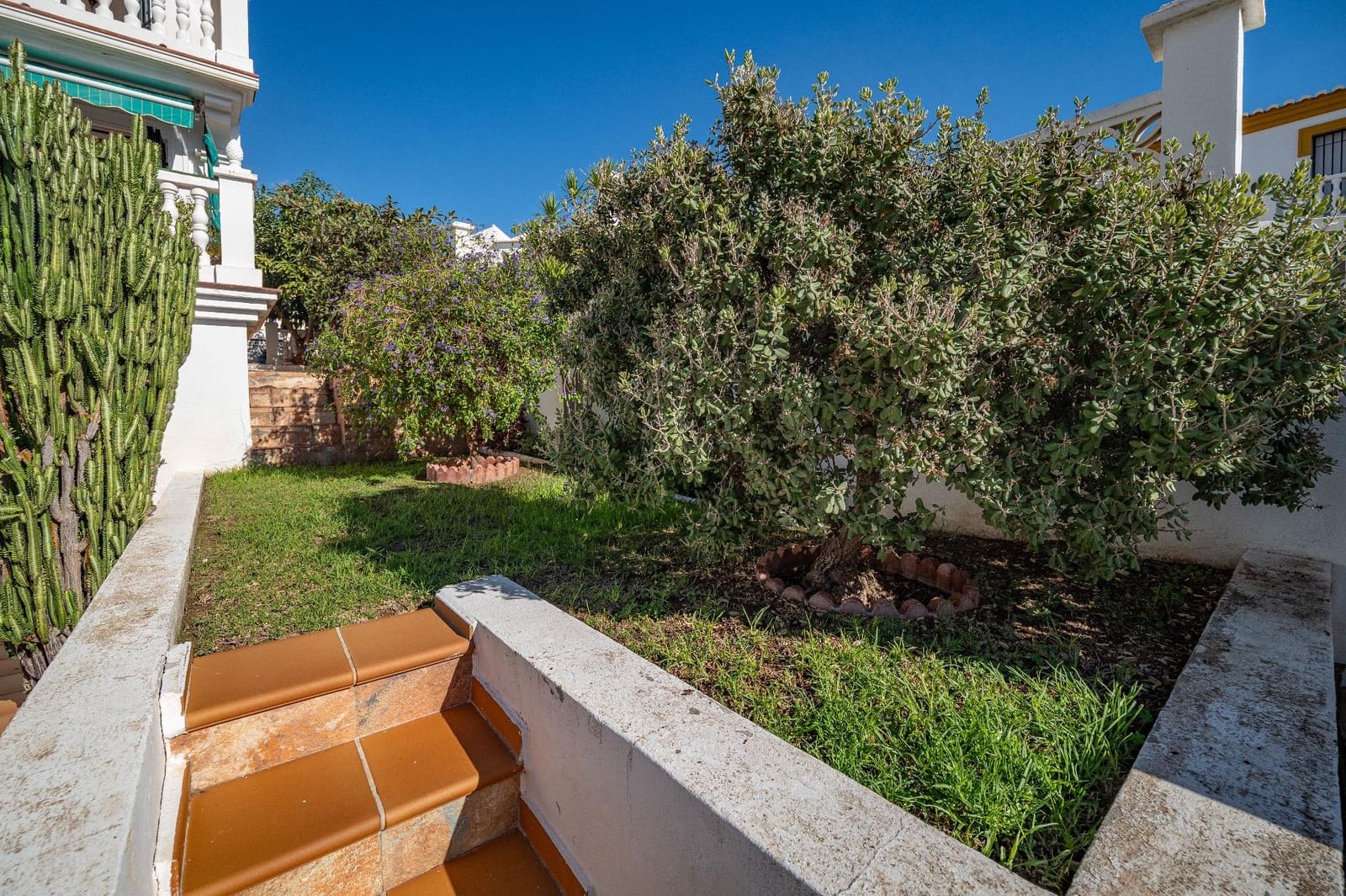 3 sypialnia Dom szeregowy na sprzedaż w Chilches z basenem garażem - 459 000 € (Ref: 9414292)