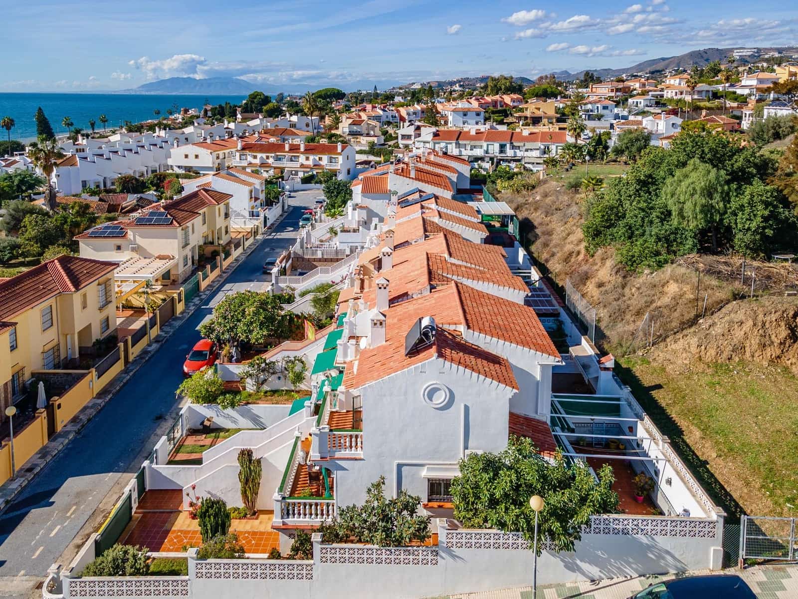 3 sypialnia Dom szeregowy na sprzedaż w Chilches z basenem garażem - 459 000 € (Ref: 9414292)