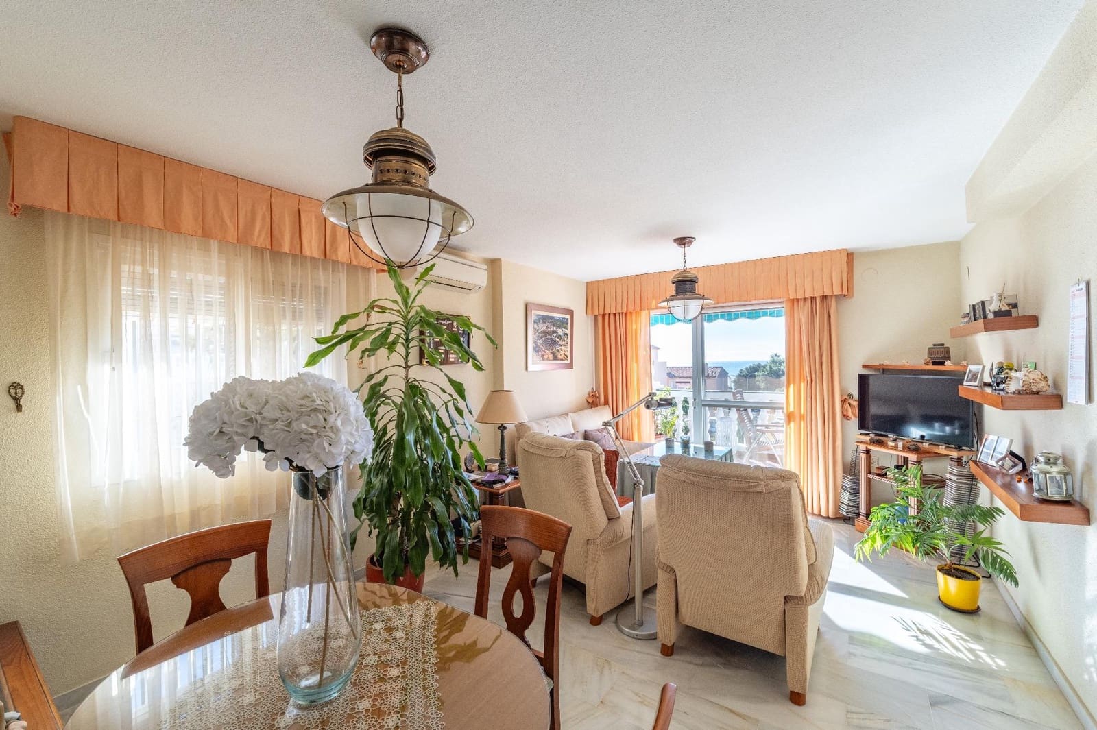 3 sypialnia Dom szeregowy na sprzedaż w Chilches z basenem garażem - 459 000 € (Ref: 9414292)