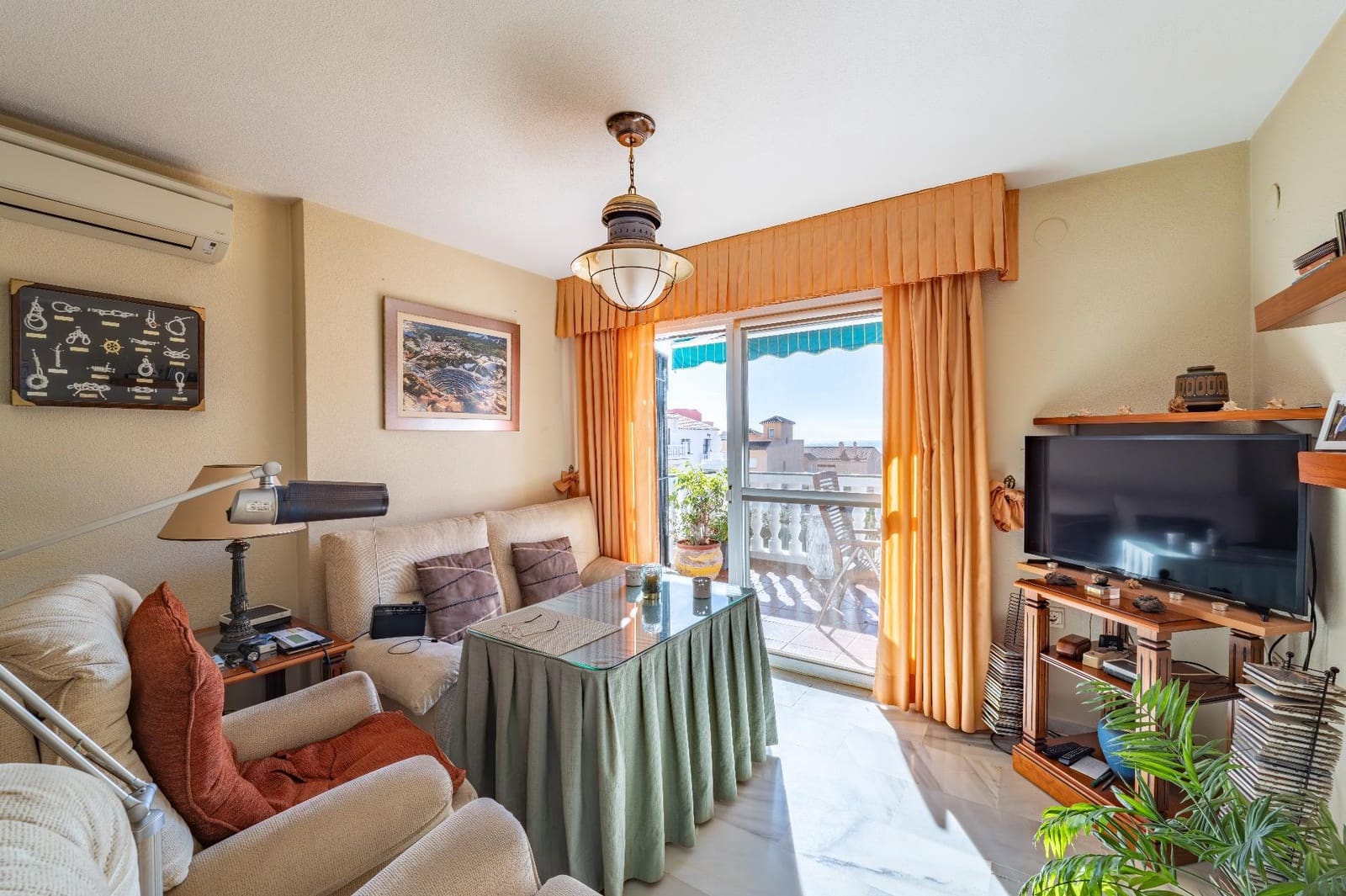 3 sypialnia Dom szeregowy na sprzedaż w Chilches z basenem garażem - 459 000 € (Ref: 9414292)