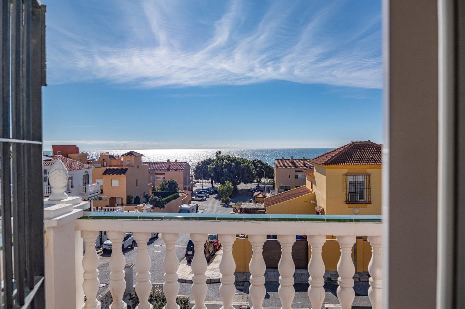 3 sypialnia Dom szeregowy na sprzedaż w Chilches z basenem garażem - 459 000 € (Ref: 9414292)