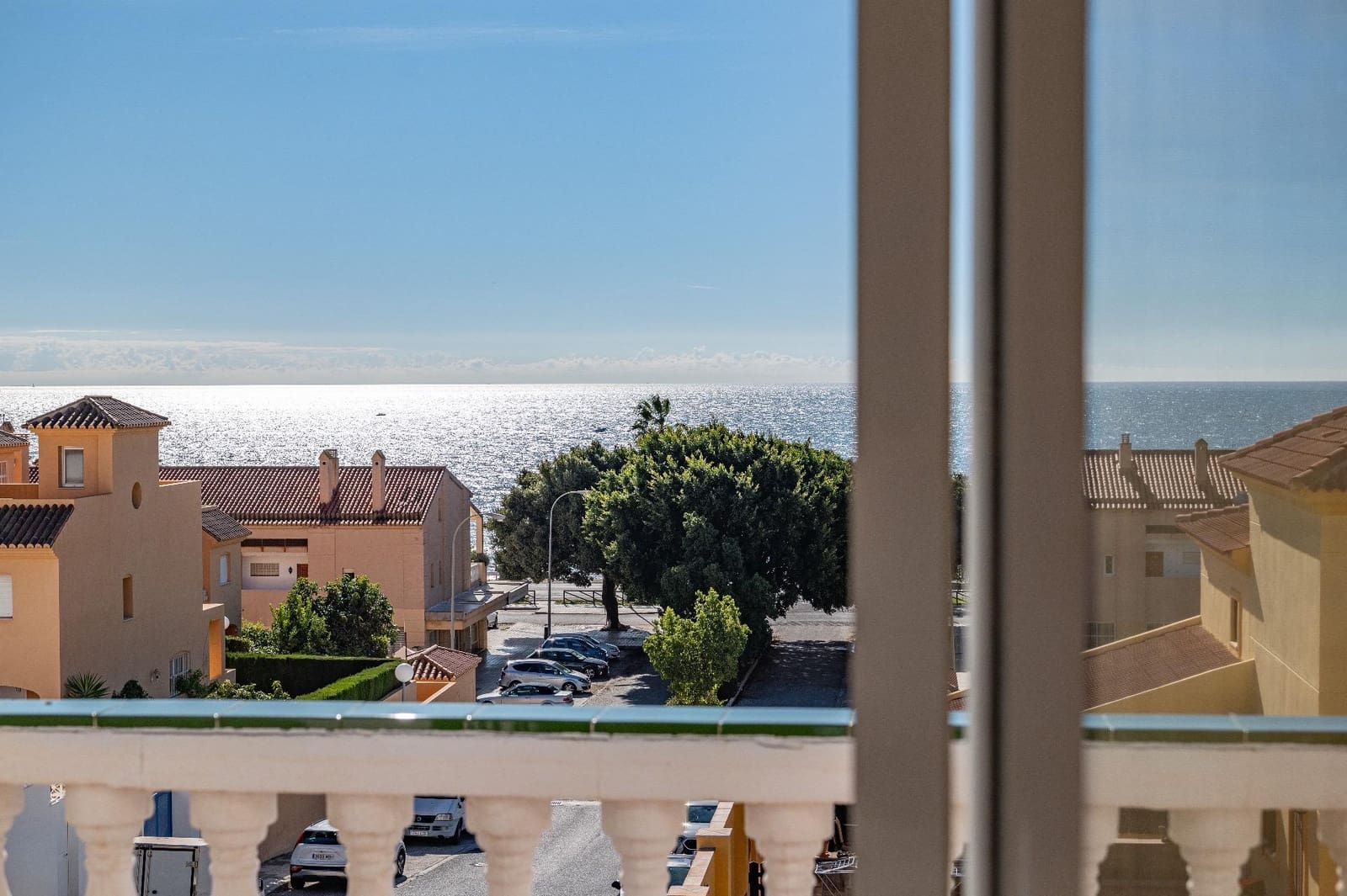 3 sypialnia Dom szeregowy na sprzedaż w Chilches z basenem garażem - 459 000 € (Ref: 9414292)