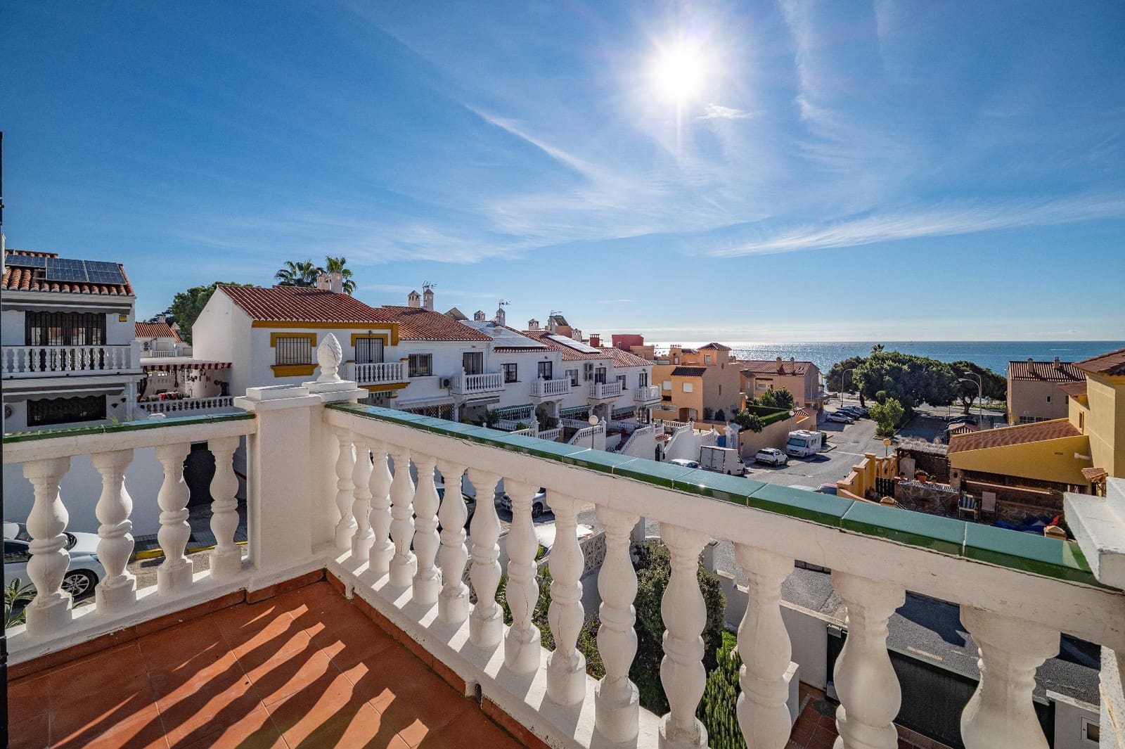 3 sypialnia Dom szeregowy na sprzedaż w Chilches z basenem garażem - 459 000 € (Ref: 9414292)