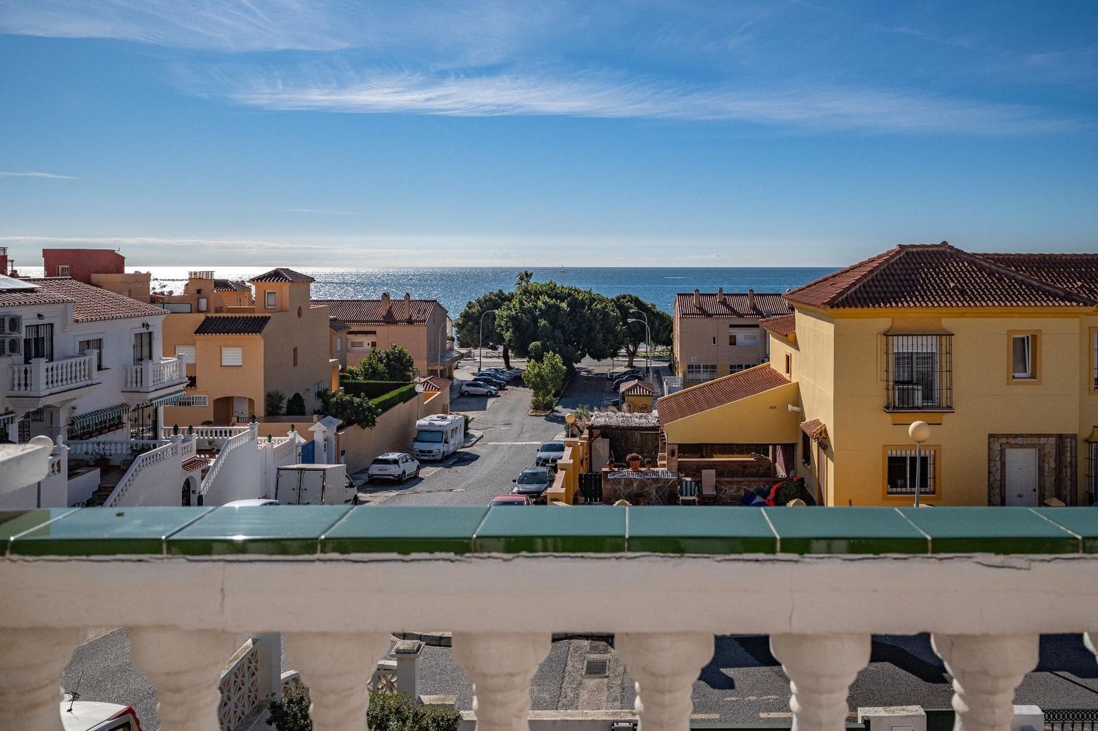 3 sypialnia Dom szeregowy na sprzedaż w Chilches z basenem garażem - 459 000 € (Ref: 9414292)