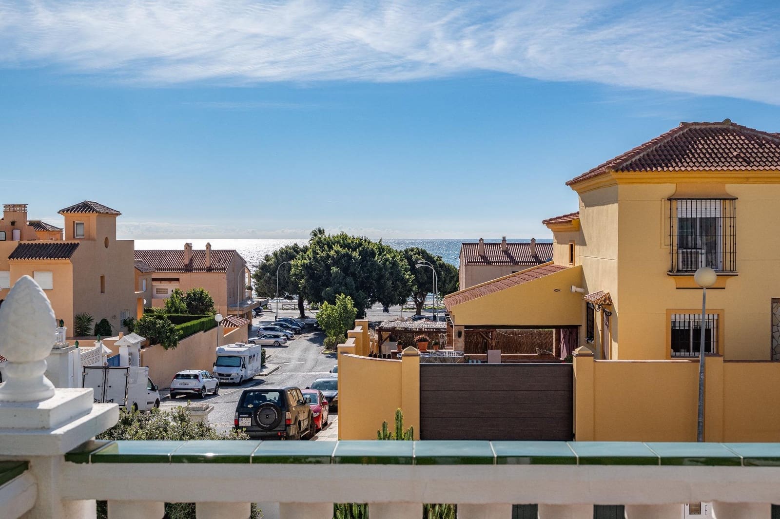 3 sypialnia Dom szeregowy na sprzedaż w Chilches z basenem garażem - 459 000 € (Ref: 9414292)