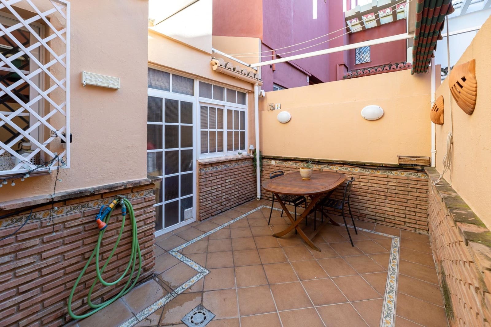 4 sypialnia Dom szeregowy na sprzedaż w Huetor Vega - 245 000 € (Ref: 9450456)