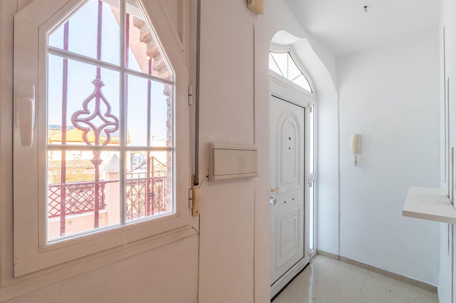 3 bedroom Terraced Villa for rent in Las Gabias with garage - € 950 (Ref: 9470609)