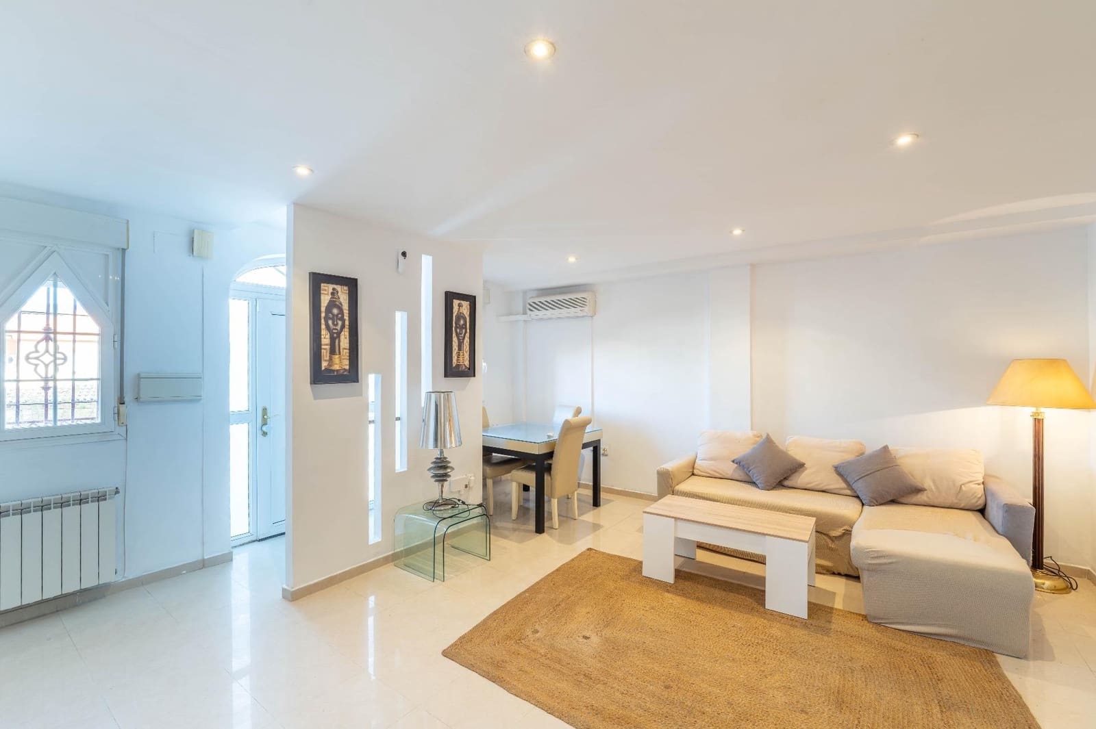 3 bedroom Terraced Villa for rent in Las Gabias with garage - € 950 (Ref: 9470609)