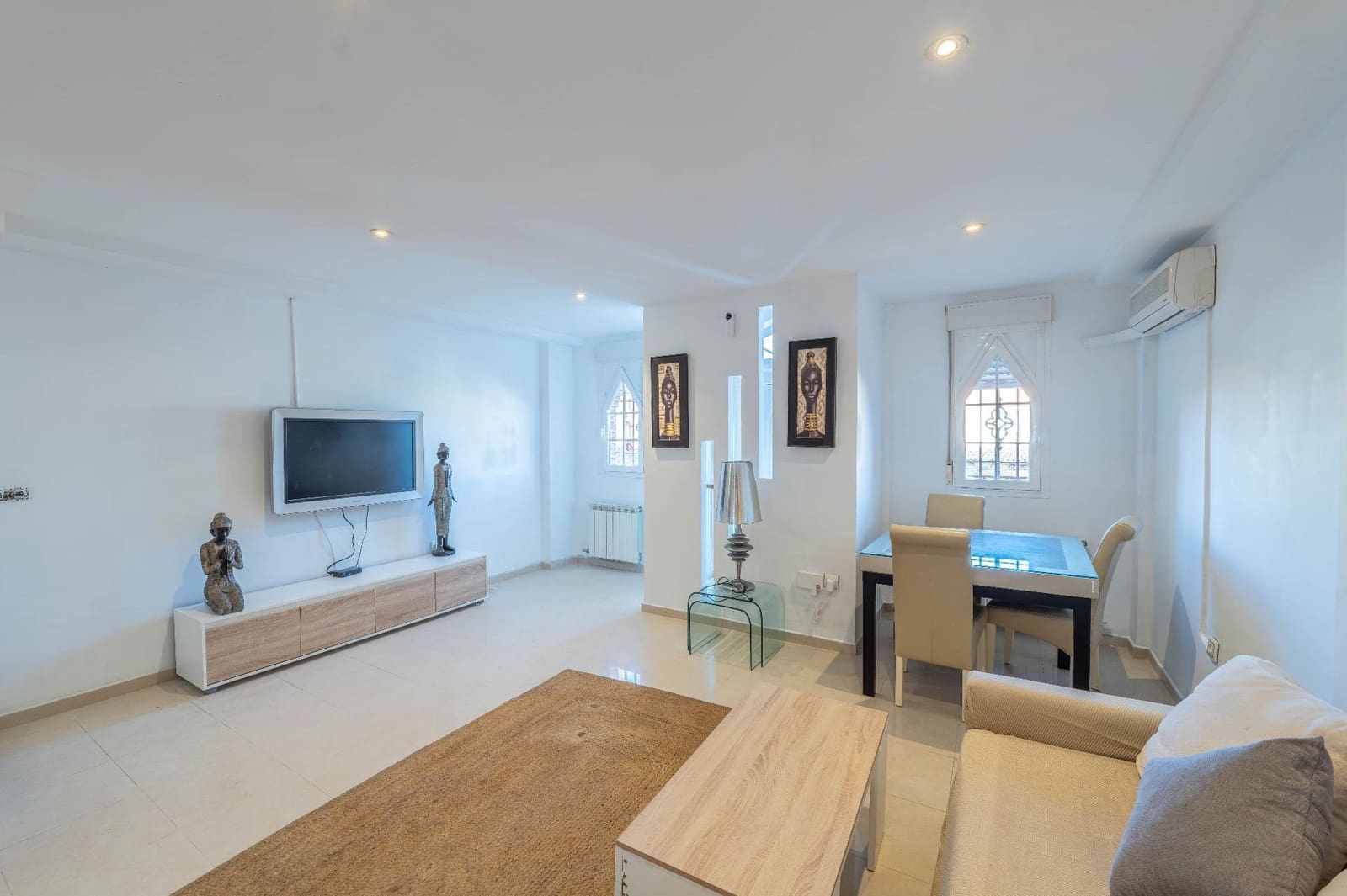 3 bedroom Terraced Villa for rent in Las Gabias with garage - € 950 (Ref: 9470609)