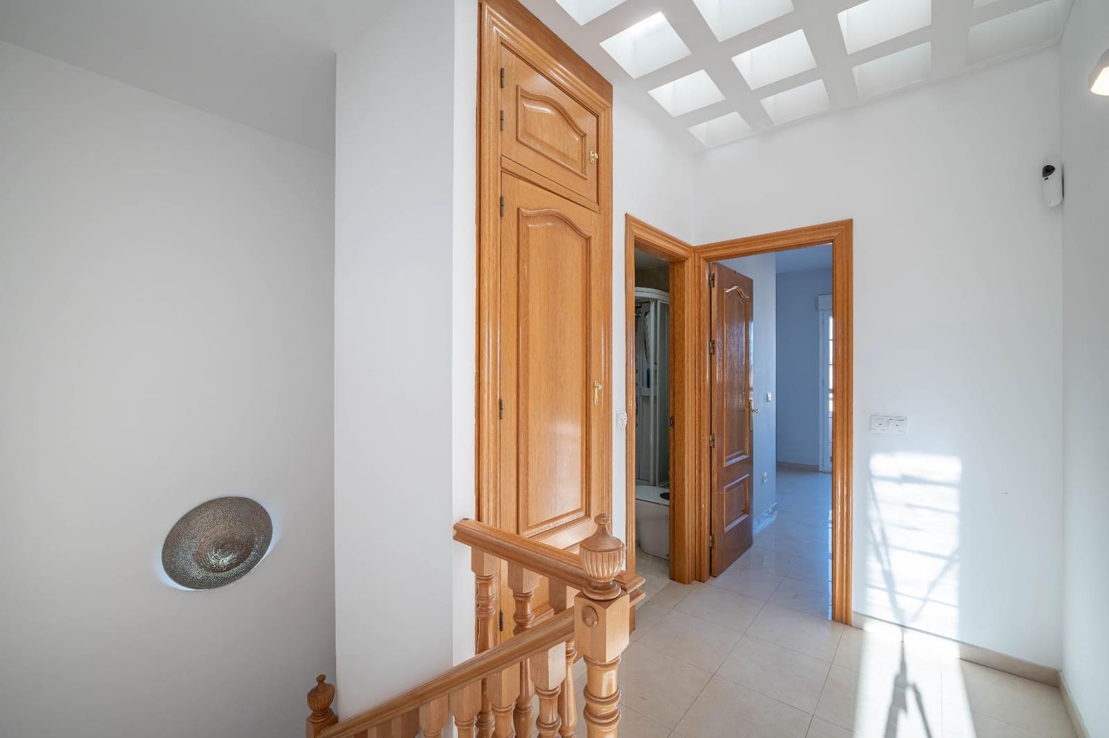 3 bedroom Terraced Villa for rent in Las Gabias with garage - € 950 (Ref: 9470609)