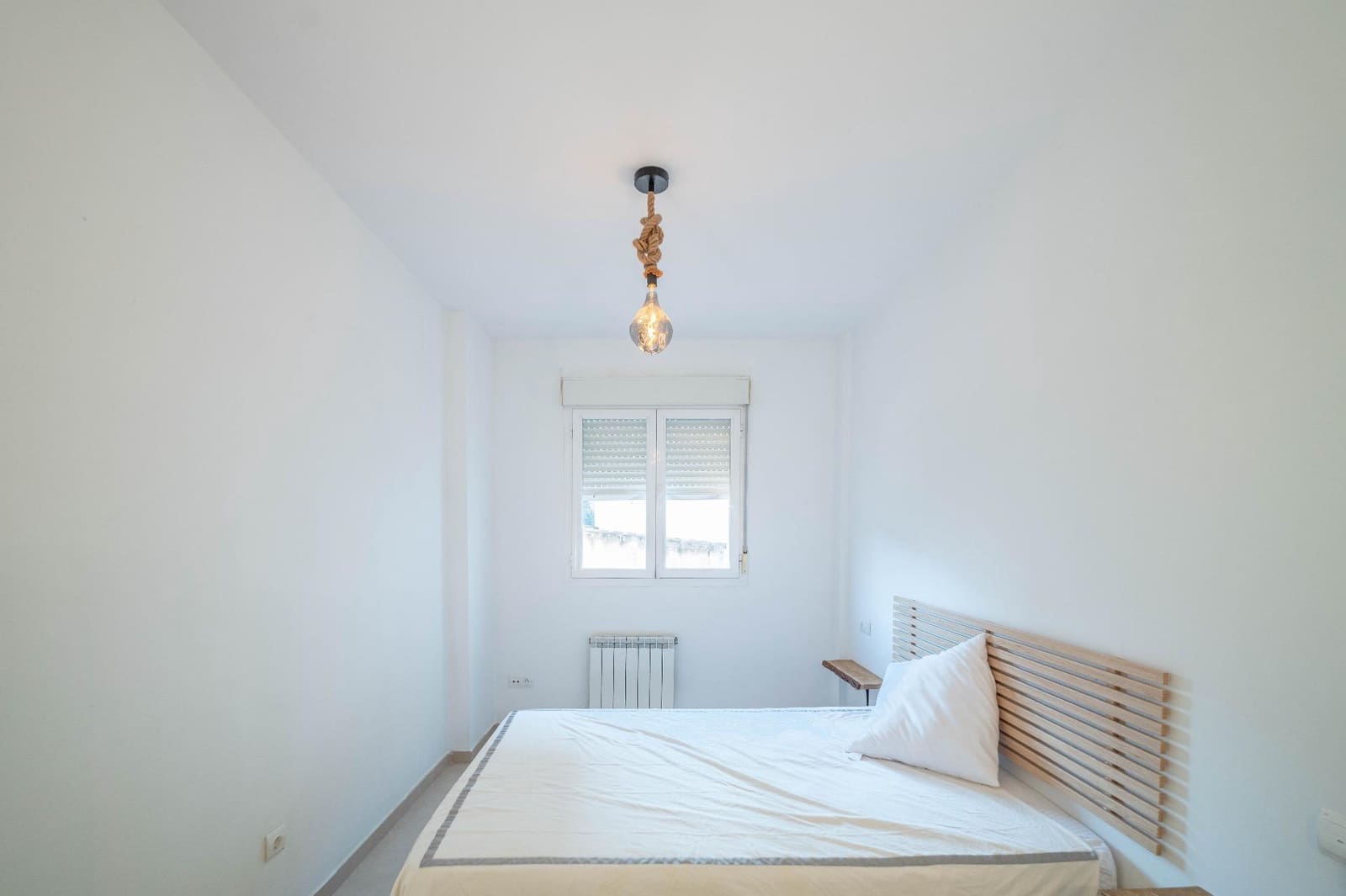 3 bedroom Terraced Villa for rent in Las Gabias with garage - € 950 (Ref: 9470609)