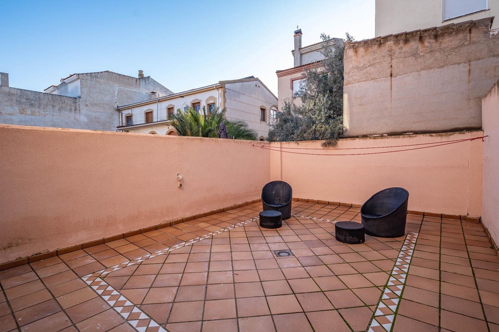 3 bedroom Terraced Villa for rent in Las Gabias with garage - € 950 (Ref: 9470609)