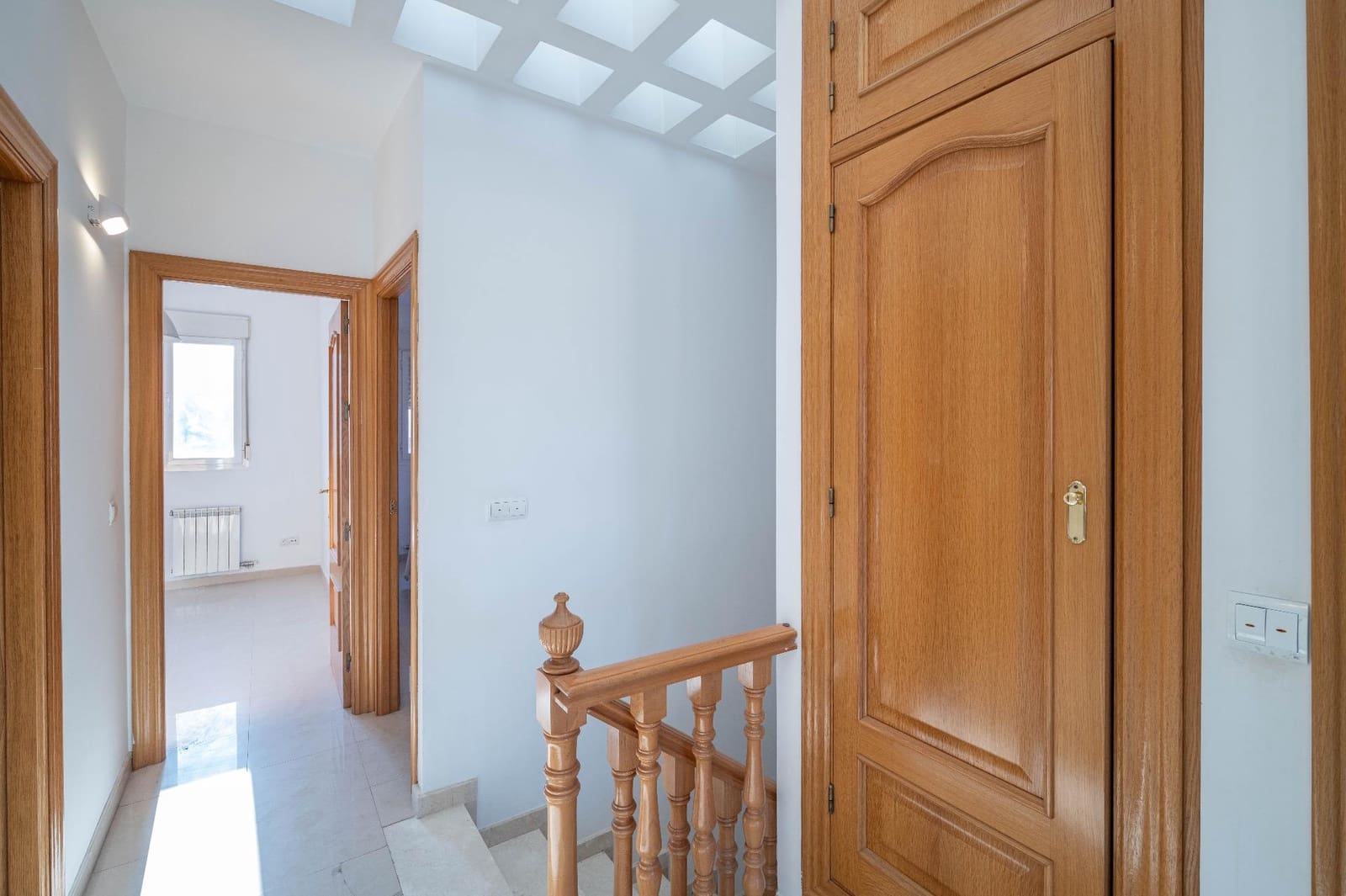 3 bedroom Terraced Villa for rent in Las Gabias with garage - € 950 (Ref: 9470609)