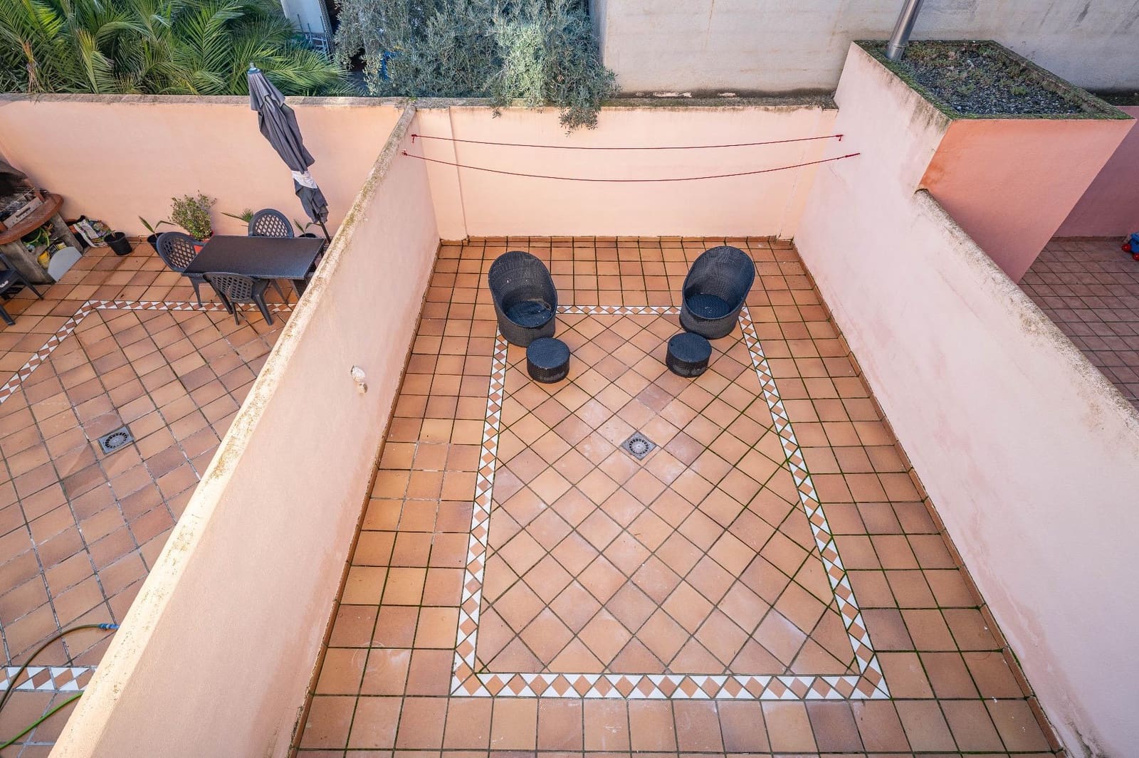 3 bedroom Terraced Villa for rent in Las Gabias with garage - € 950 (Ref: 9470609)