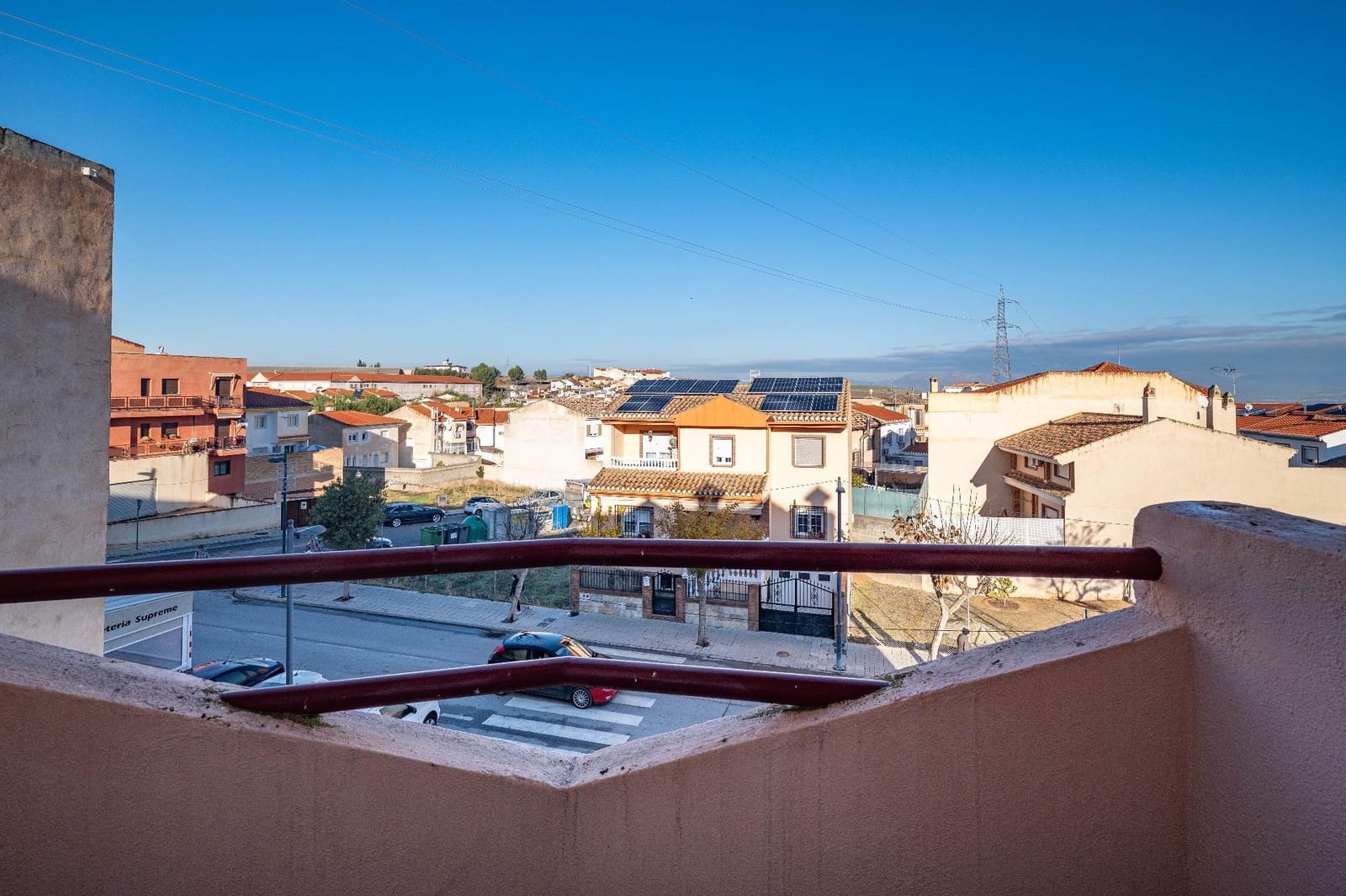 3 bedroom Terraced Villa for rent in Las Gabias with garage - € 950 (Ref: 9470609)