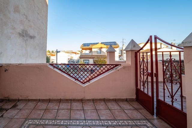 3 bedroom Terraced Villa for sale in Las Gabias with garage - € 235,000 (Ref: 9470610)
