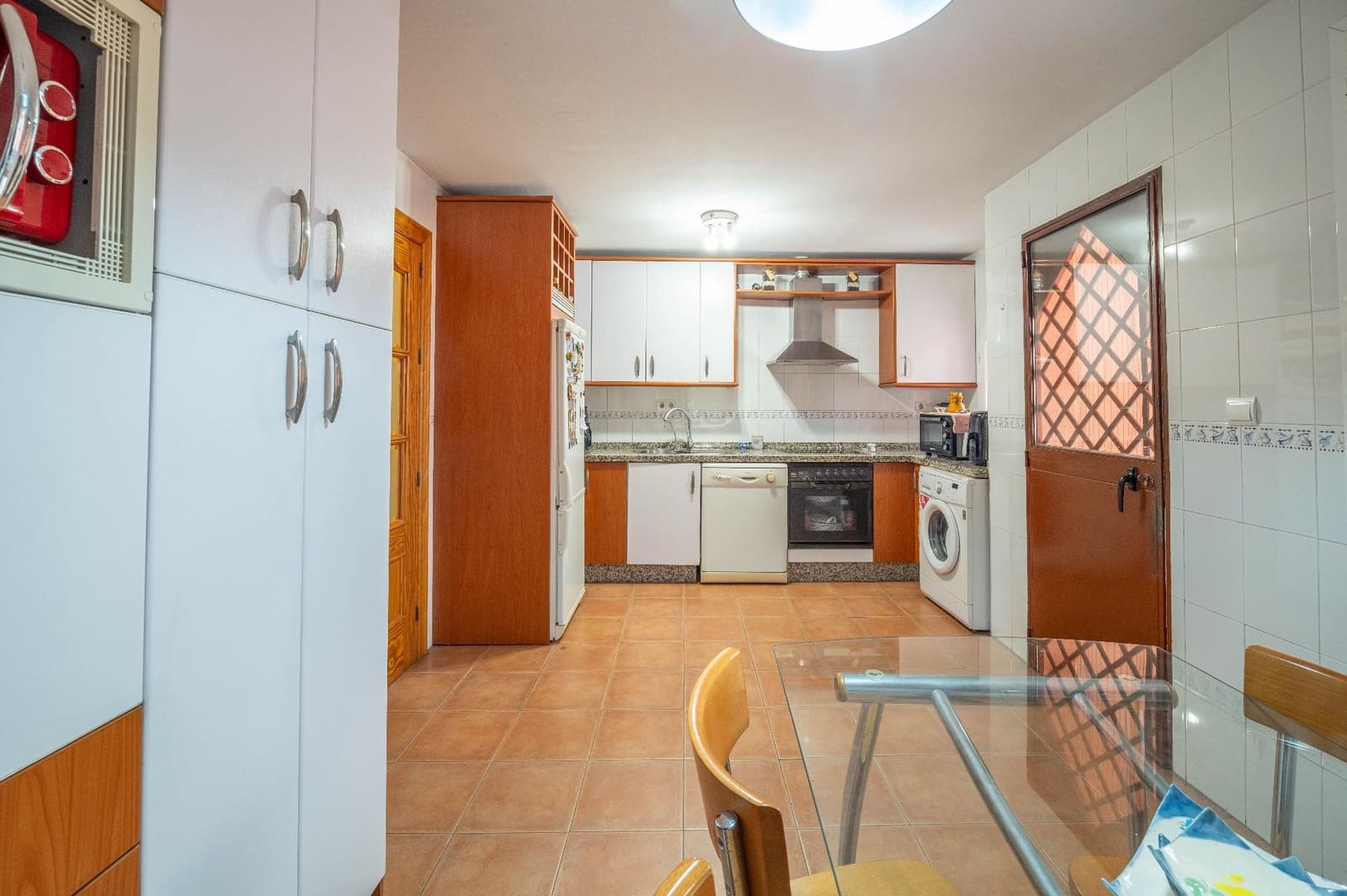 3 makuuhuone Rivitalo myytävänä paikassa Las Gabias mukana 
autotalli - 235 000 € (Ref: 9470610)