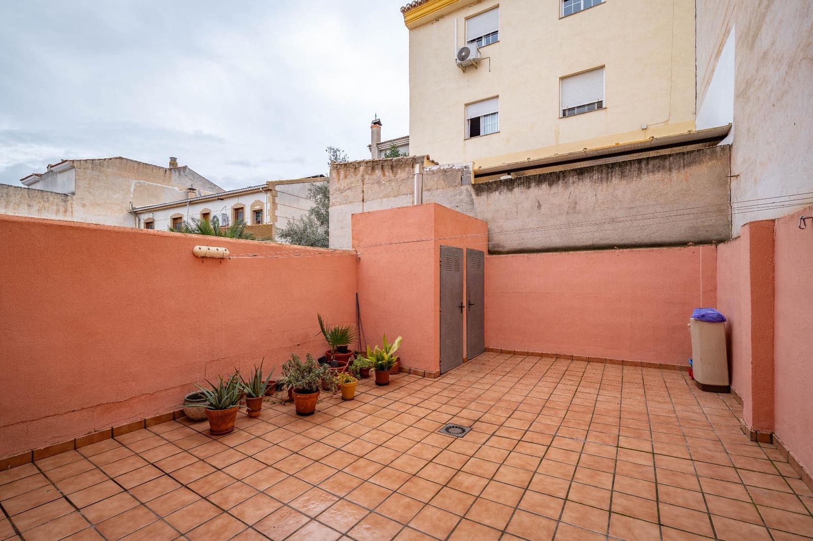 3 makuuhuone Rivitalo myytävänä paikassa Las Gabias mukana 
autotalli - 235 000 € (Ref: 9470610)