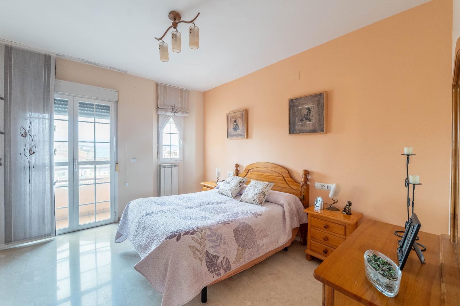 3 makuuhuone Rivitalo myytävänä paikassa Las Gabias mukana 
autotalli - 235 000 € (Ref: 9470610)