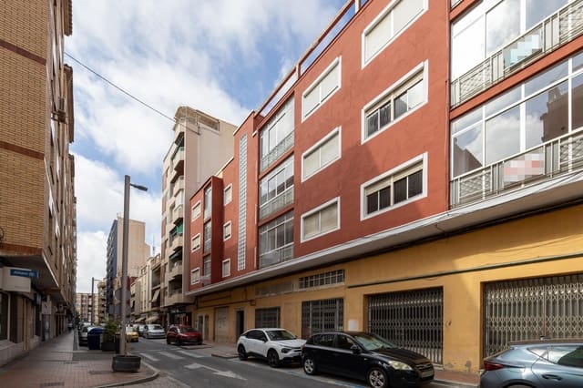 Piso de 4 habitaciones en Motril en venta - 115.000 € (Ref: 9474323)