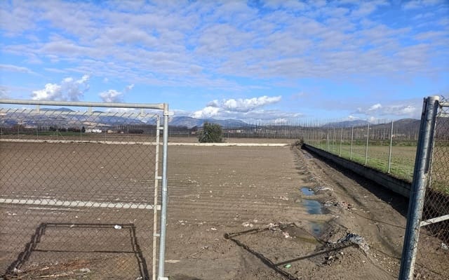 Landgrundstück zu verkaufen in Fuente Vaqueros - 100.000 € (Ref: 9491630)