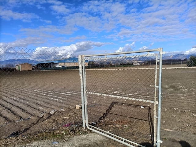 Landgrundstück zu verkaufen in Fuente Vaqueros - 100.000 € (Ref: 9491630)