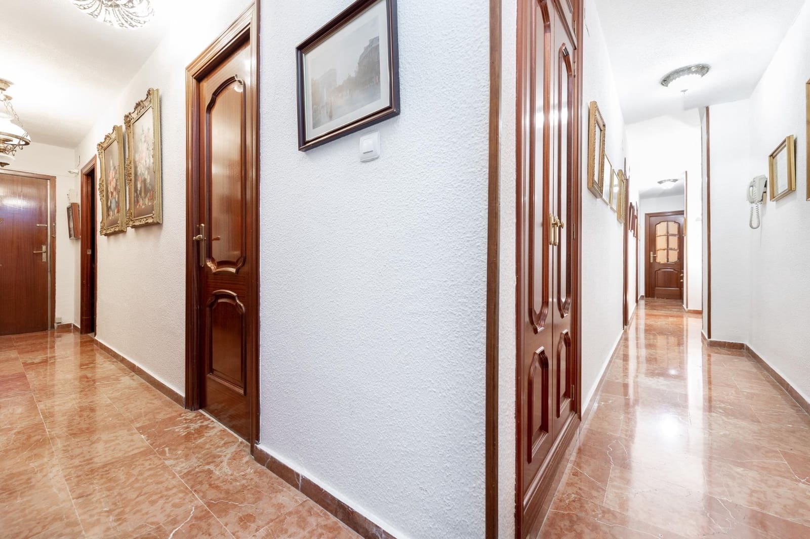 5 sovrum Lägenhet till salu i Granada stad - 420 000 € (Ref: 9533951)