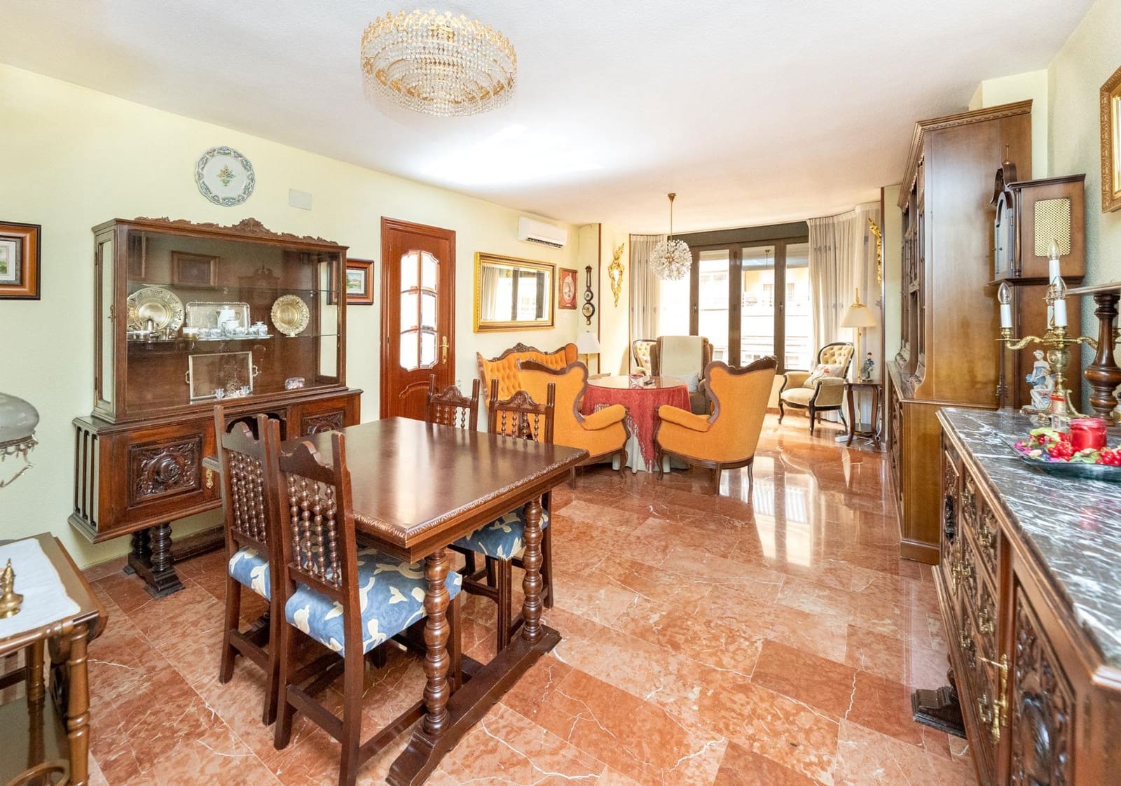 5 sovrum Lägenhet till salu i Granada stad - 420 000 € (Ref: 9533951)