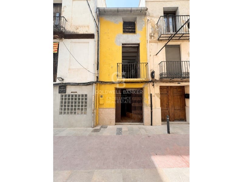 6 bedroom Townhouse for sale in Castello de la Plana - € 175,000 (Ref: 10005323)