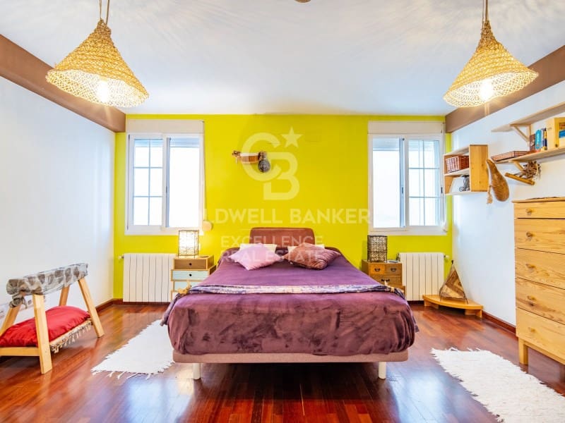 3 bedroom Apartment for sale in Valencia city - € 590,000 (Ref: 9402181)