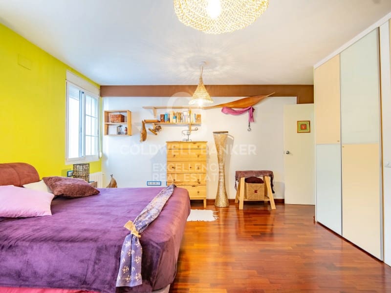 3 bedroom Apartment for sale in Valencia city - € 590,000 (Ref: 9402181)