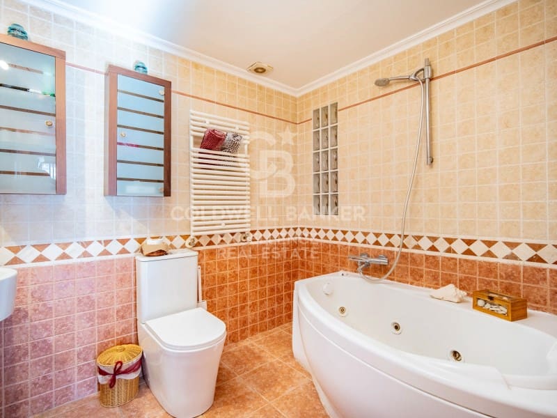 3 bedroom Apartment for sale in Valencia city - € 590,000 (Ref: 9402181)