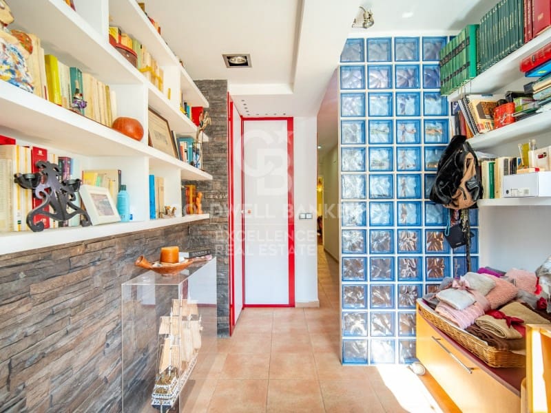 3 bedroom Apartment for sale in Valencia city - € 590,000 (Ref: 9402181)