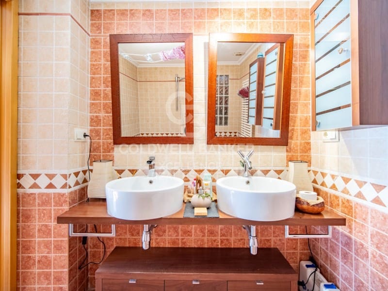 3 bedroom Apartment for sale in Valencia city - € 590,000 (Ref: 9402181)