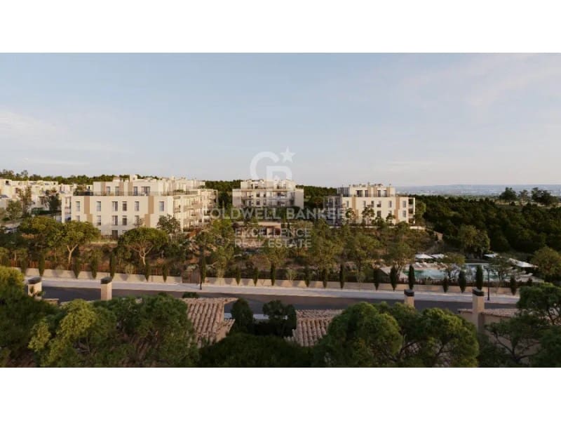 Flat te koop in Campolivar met zwembad garage - € 369.000 (Ref: 9402183)