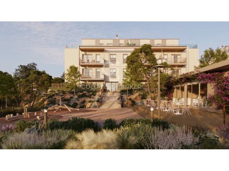 Flat te koop in Campolivar met zwembad garage - € 369.000 (Ref: 9402183)