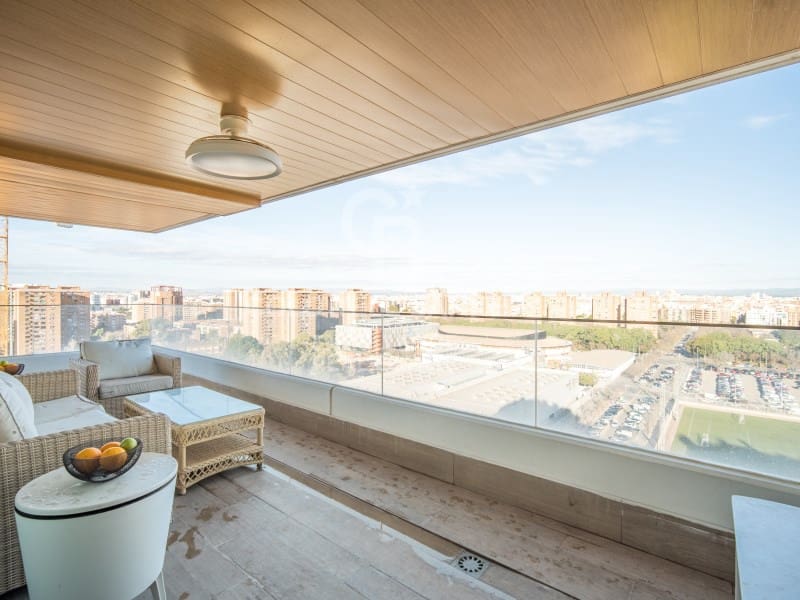 3 sypialnia Mieszkanie na sprzedaż w Miasto Walencja z basenem garażem - 730 000 € (Ref: 9402187)