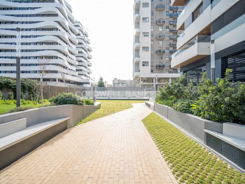 3 sypialnia Mieszkanie na sprzedaż w Miasto Walencja z basenem garażem - 730 000 € (Ref: 9402187)