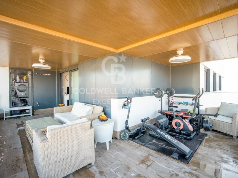 3 sypialnia Mieszkanie na sprzedaż w Miasto Walencja z basenem garażem - 730 000 € (Ref: 9402187)