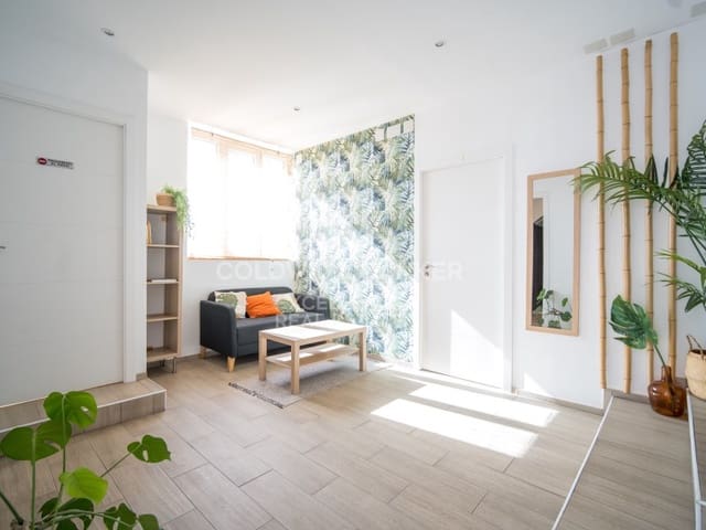 10 bedroom Hotel for sale in Centro Ciudad, Paterna with pool - € 950,000 (Ref: 9402188)