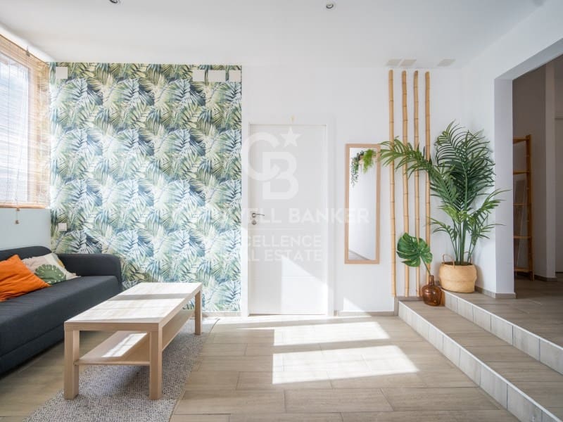 10 bedroom Hotel for sale in Paterna with pool - € 950,000 (Ref: 9402188)