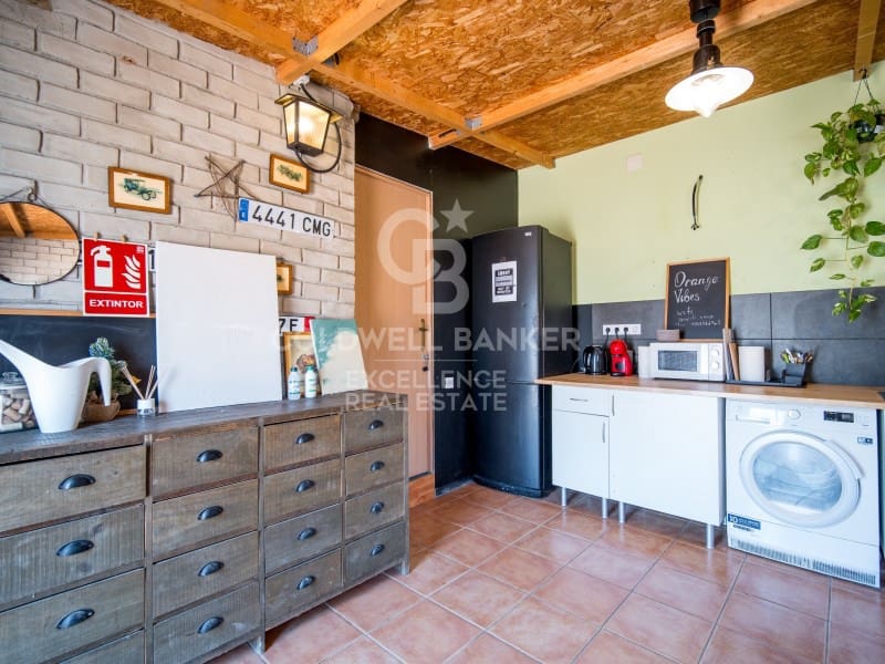 10 bedroom Hotel for sale in Paterna with pool - € 950,000 (Ref: 9402188)