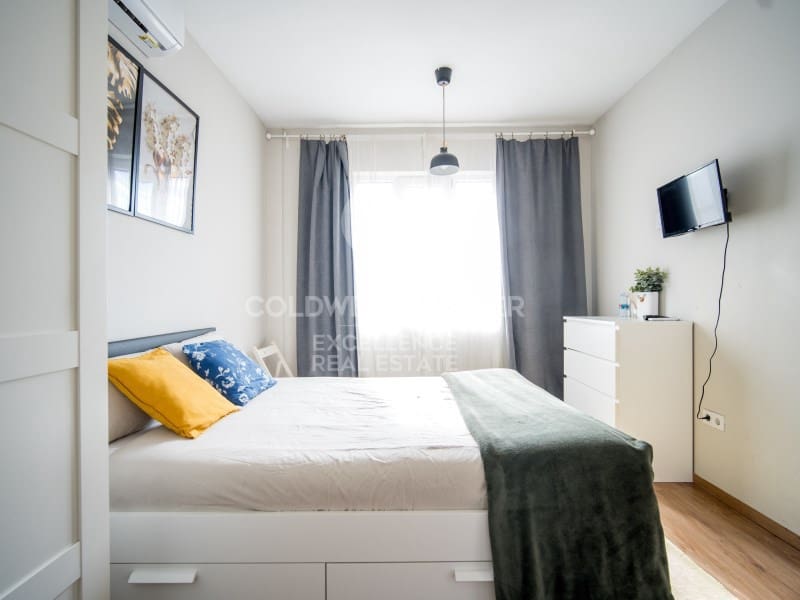 10 bedroom Hotel for sale in Paterna with pool - € 950,000 (Ref: 9402188)